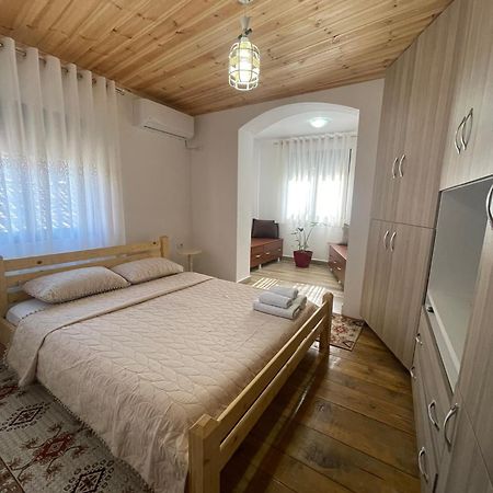 Guesthouse Kroi City Center Berat Exterior foto