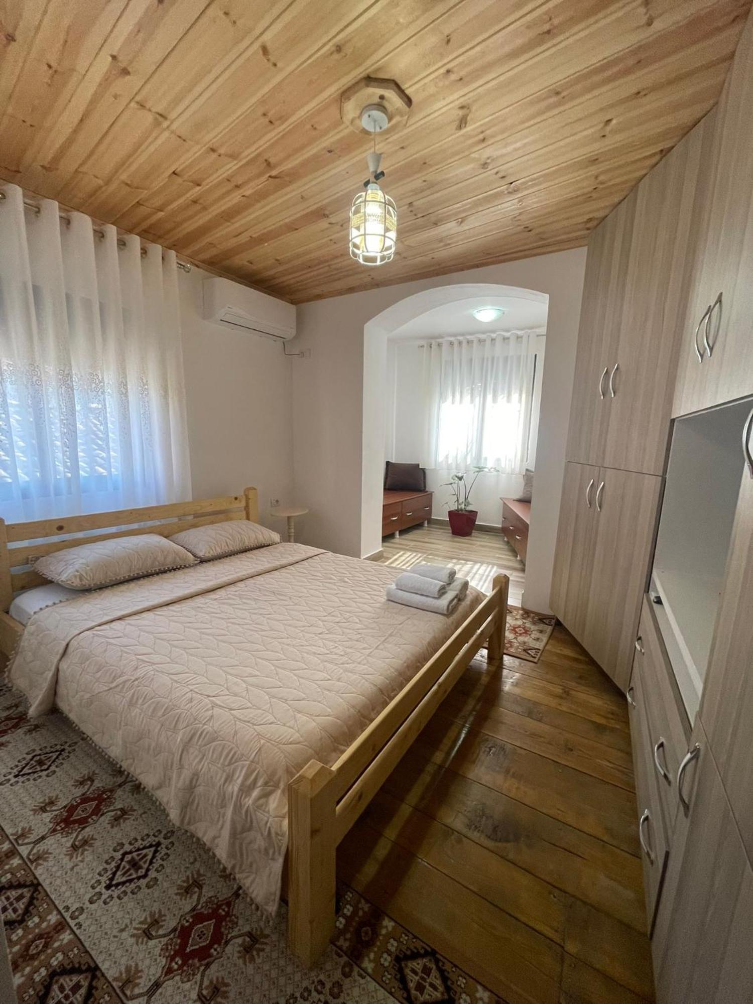 Guesthouse Kroi City Center Berat Exterior foto