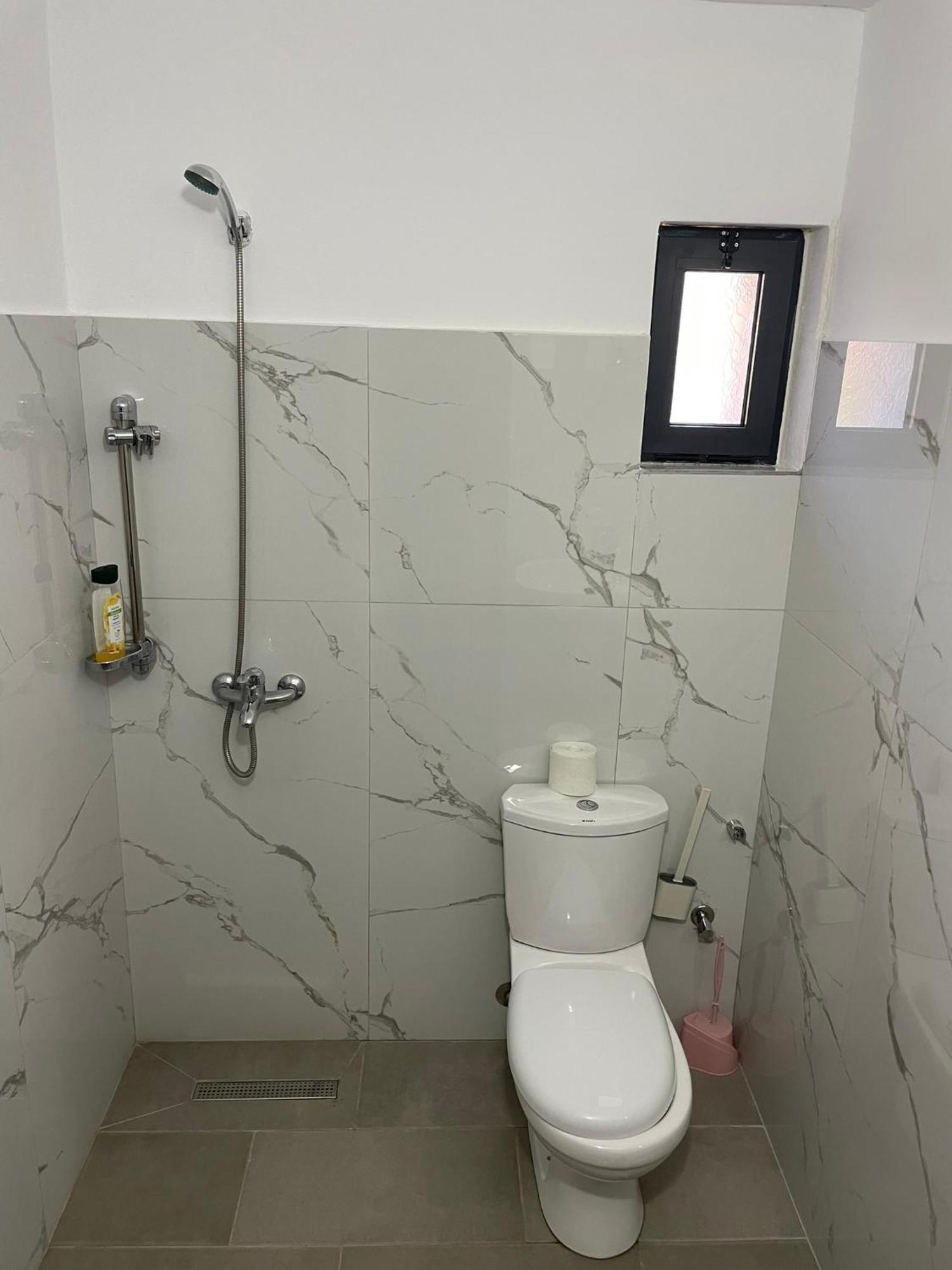 Guesthouse Kroi City Center Berat Exterior foto